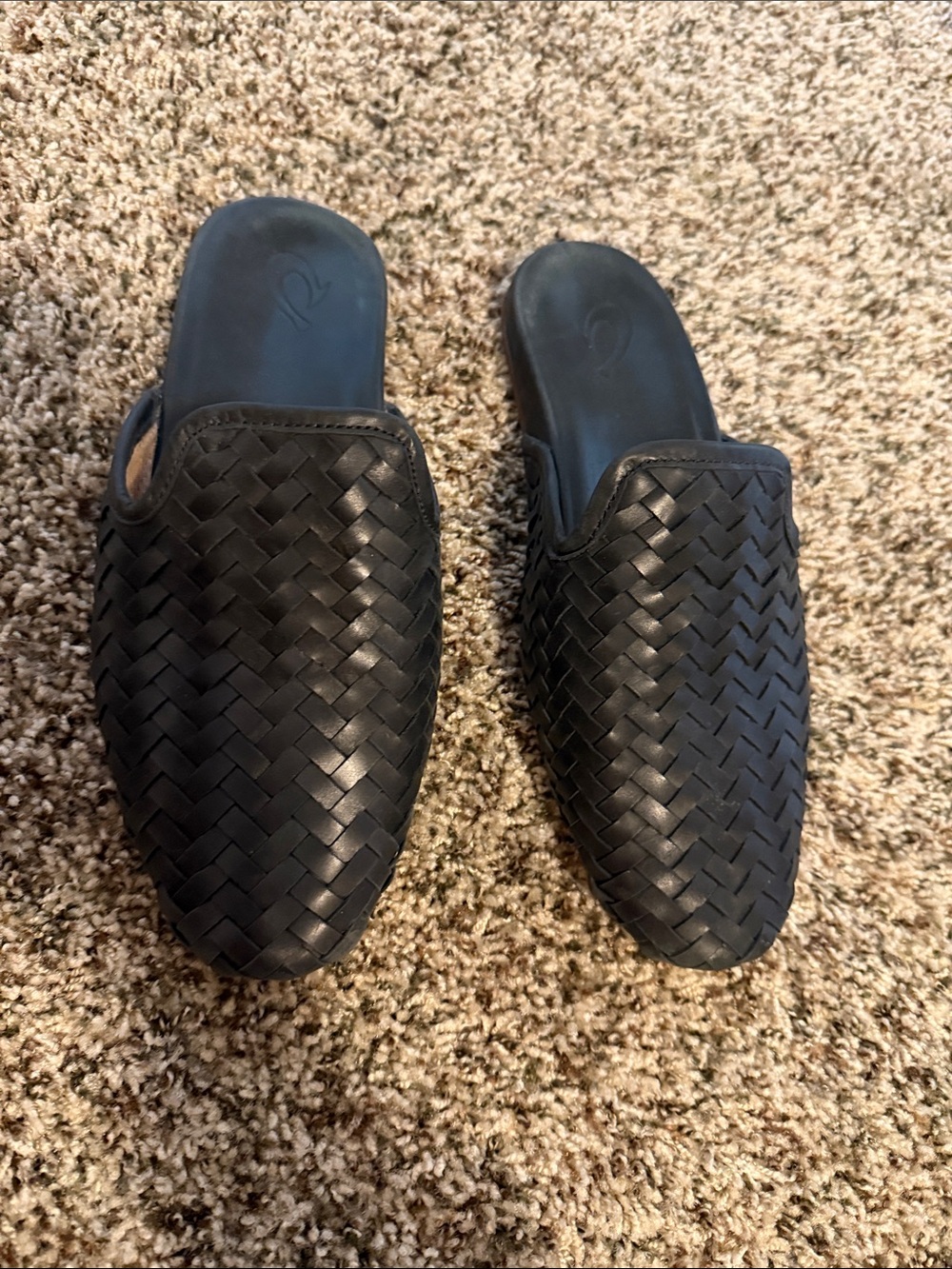 OluKai Women's Black Woven Slip-On Mules